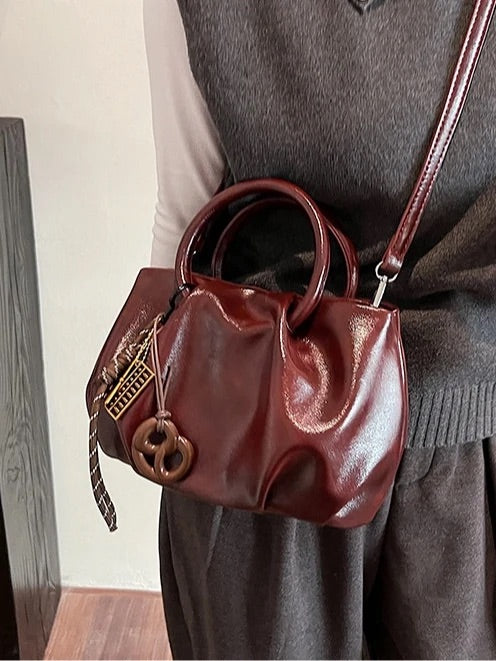 Borsa a tracolla leggera a forma di nuvola plissettata
