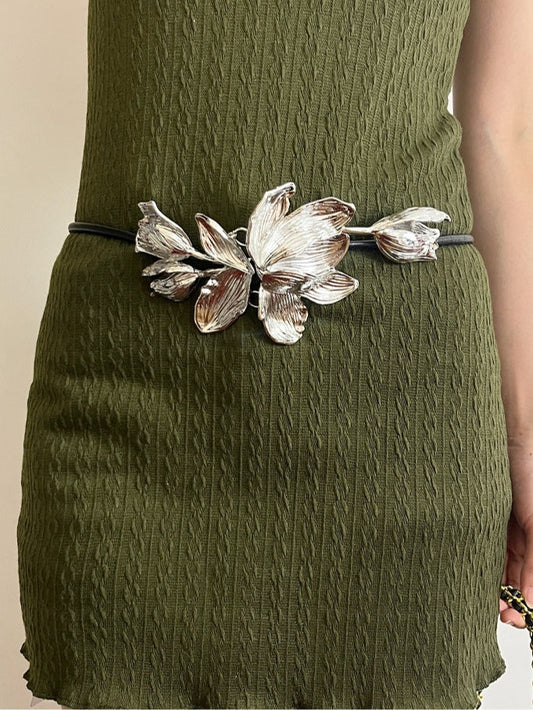 Cintura decorativa vintage argentata a forma di tulipano
